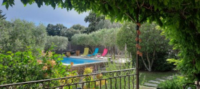 Villa en Provence piscine au calme entre Arles Nîmes Avignon
